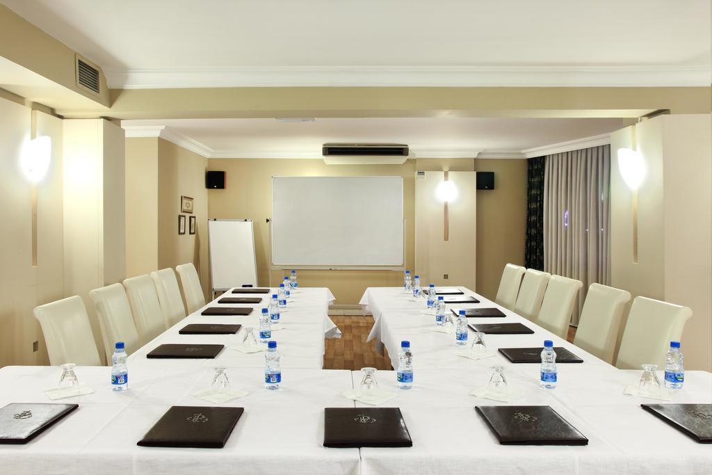 Izmir Palas Hotel Otel