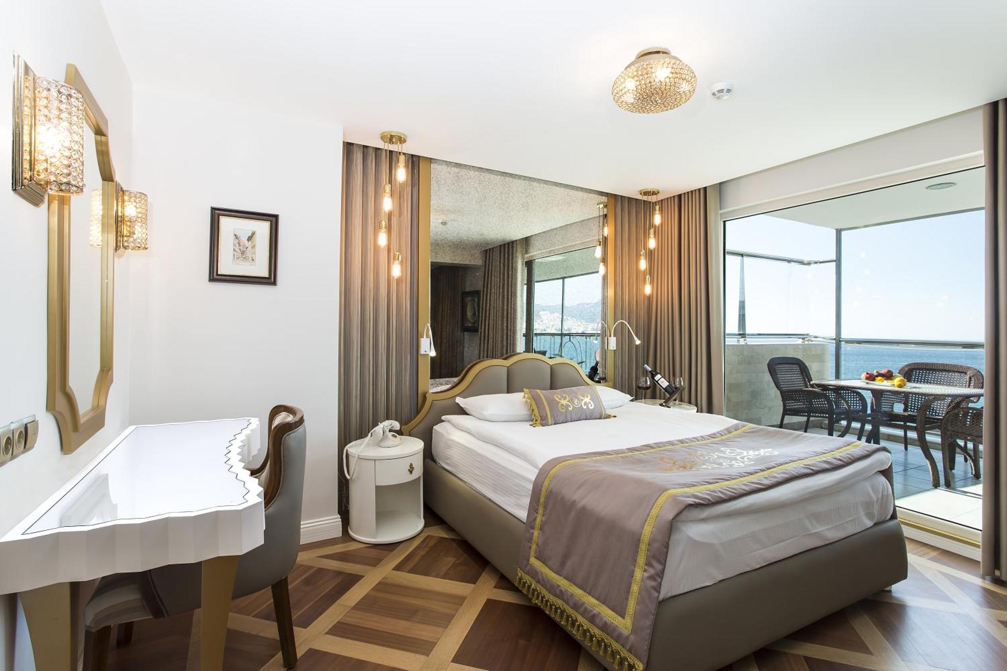 Otel Izmir Palas Hotel