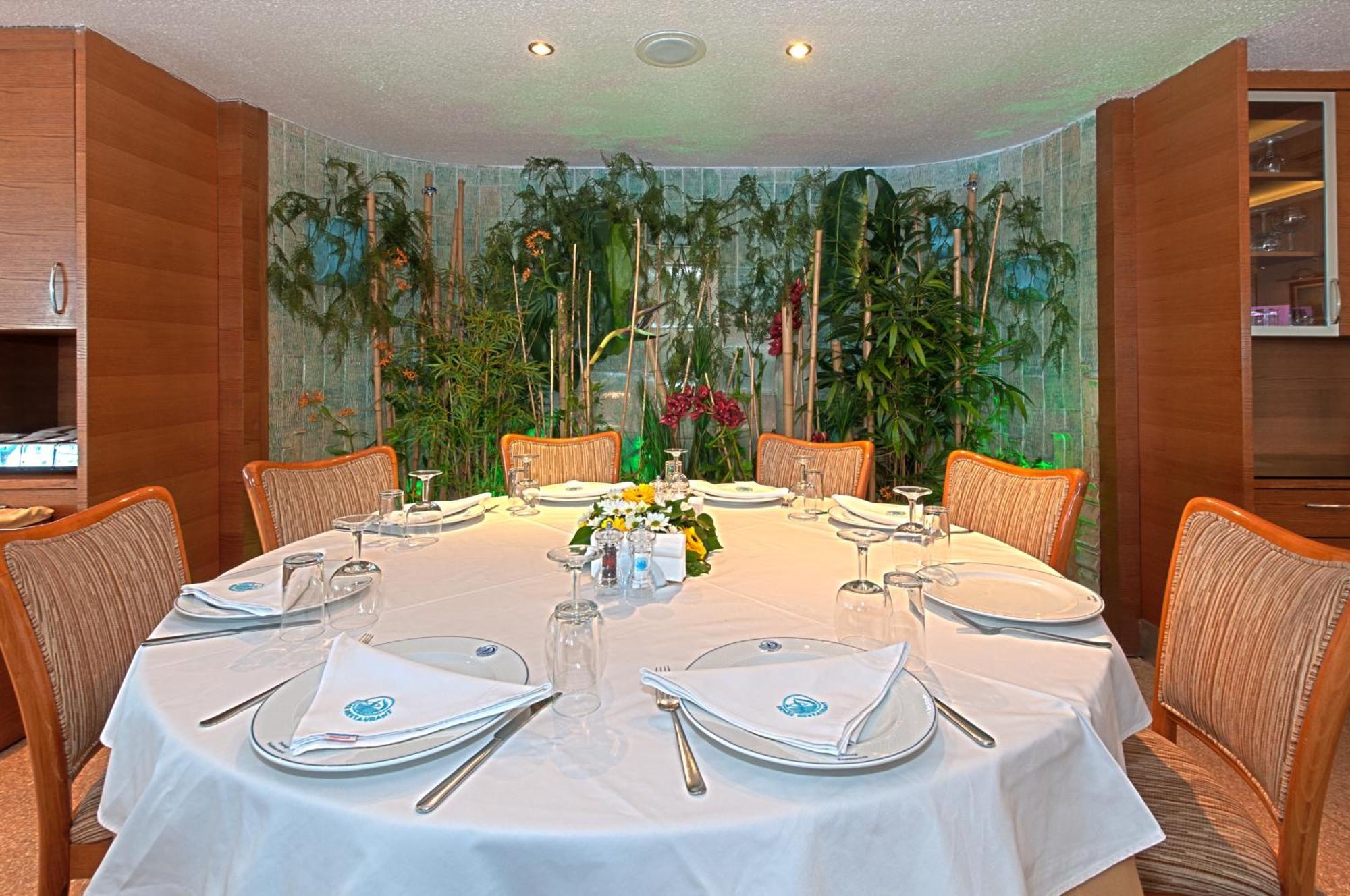Izmir Palas Hotel Otel 4*